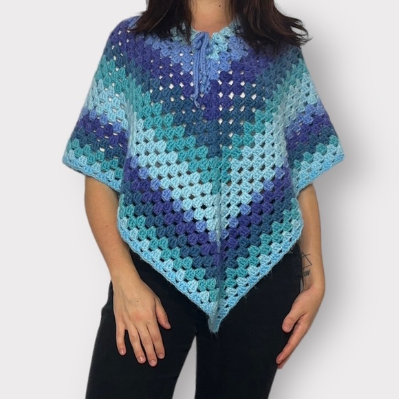 Vintage Boho Blue Knit Poncho - Picture 4 of 6